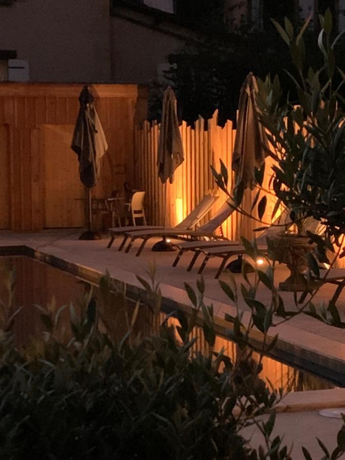 Les Appartements D Artiste De La Villa Du 15 - Restaurant La Maison - Piscine Chauffee Les Eyzies Zewnętrze zdjęcie